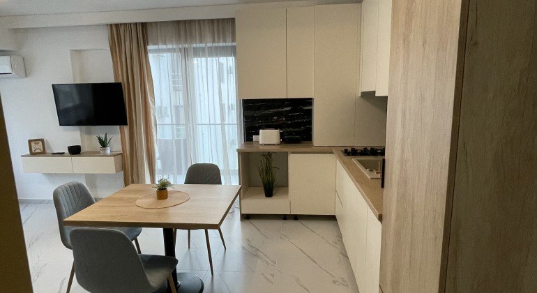 Regim Hotelier Jap Apartment Mamaia Nord