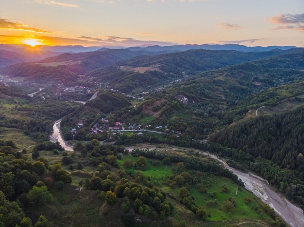 Apus de soare peste Valea Sebeșului