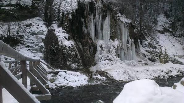 Cascada LA CHISATOARE