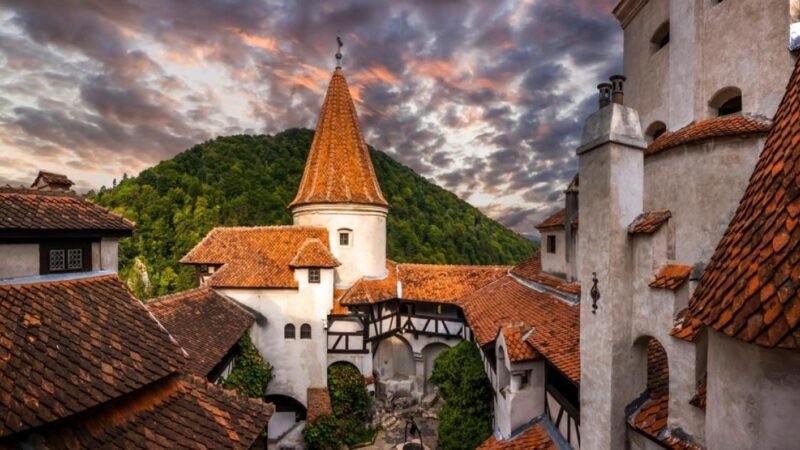 Castelul Bran la apus