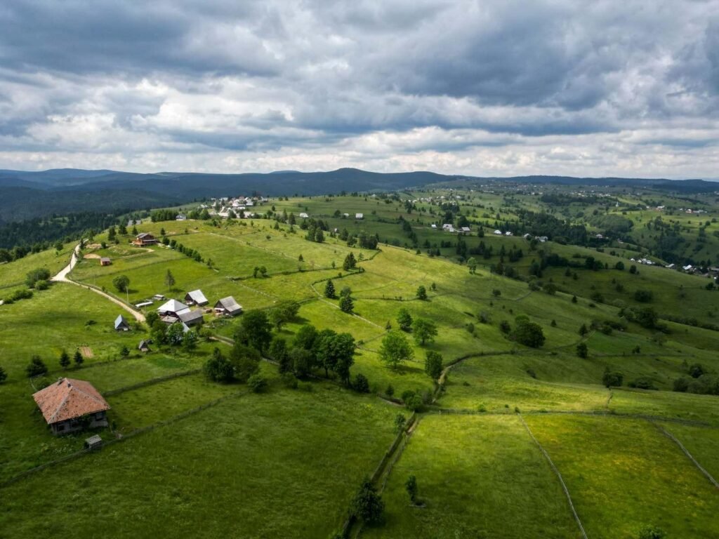 Satul Măguri din județul Cluj și Munții Gilău