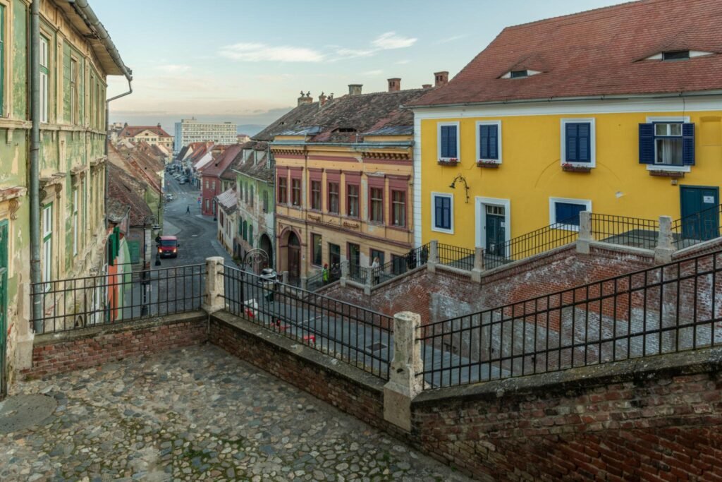 Vizitează Sibiu – Orașul cu ochi care te privesc