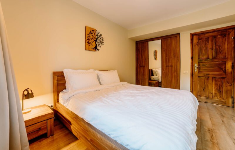 Iris Chalet