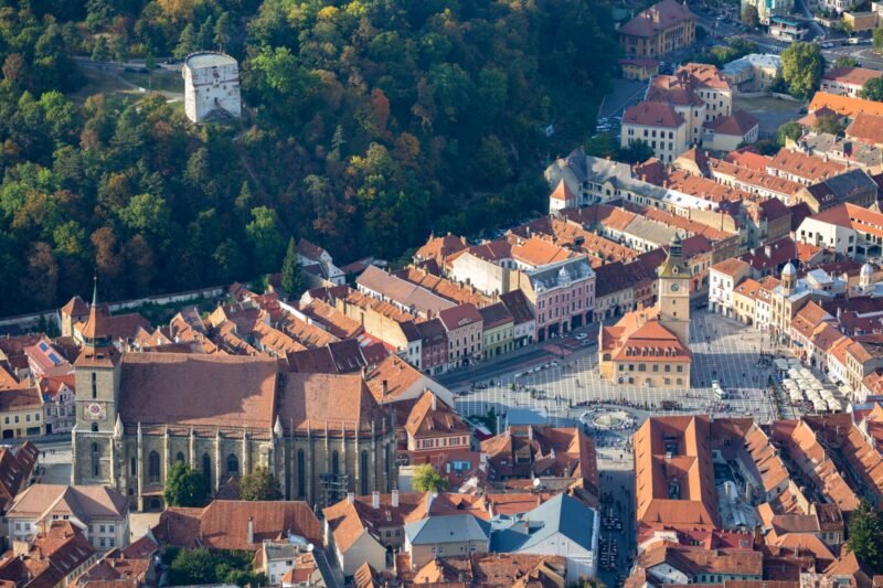 Turnul Alb din Brașov – istorie, arhitectură și priveliști asupra orașului